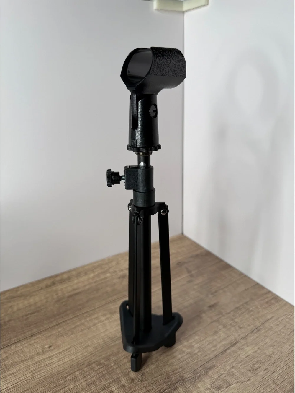 Nu-Era Adjustable Microphone Stand with Carrying Bag